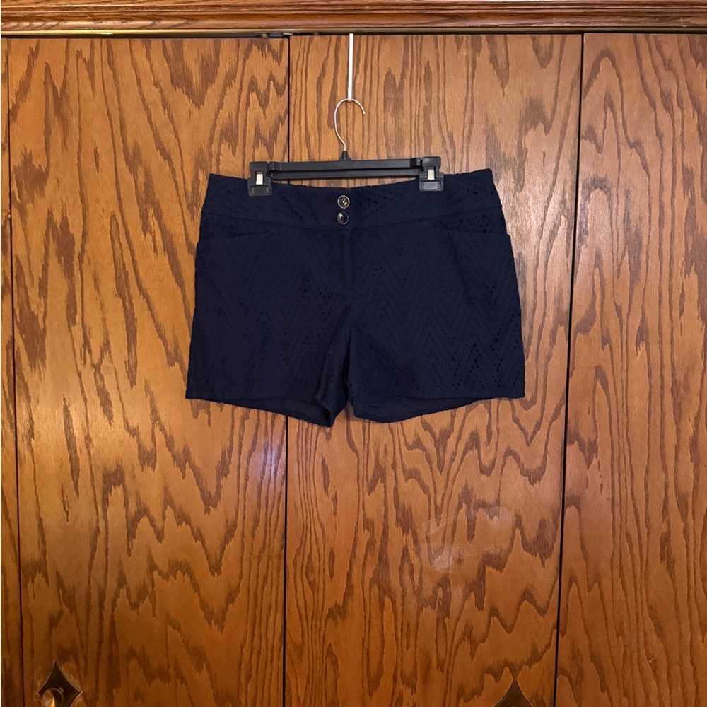 Outback Red Womens Shorts Size 14 Navy Blue Eyelet Embroidered Cotton Lined